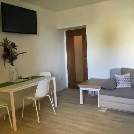 Apartmam Na Namesti Ii 아파트