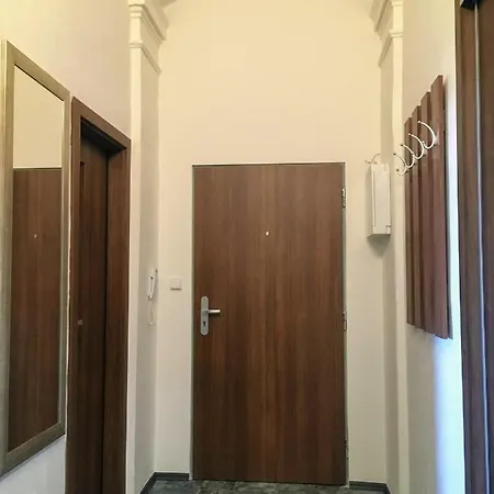 Apartmam Na Namesti Ii *